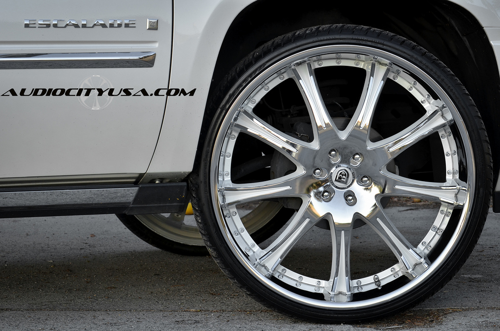 2011 Cadillac Escalade photo