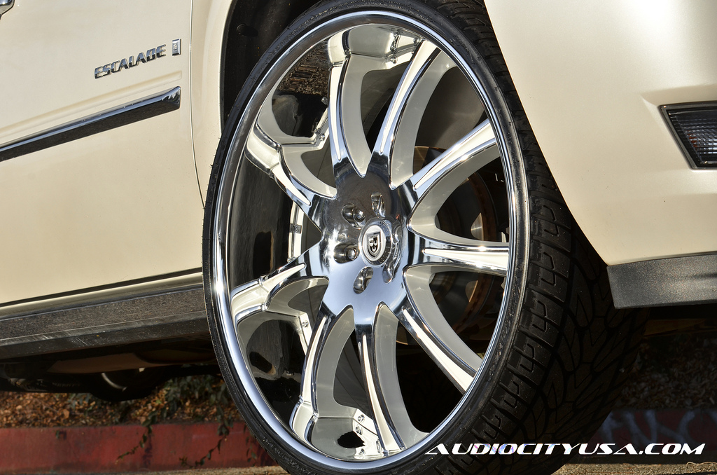 2011 Cadillac Escalade photo