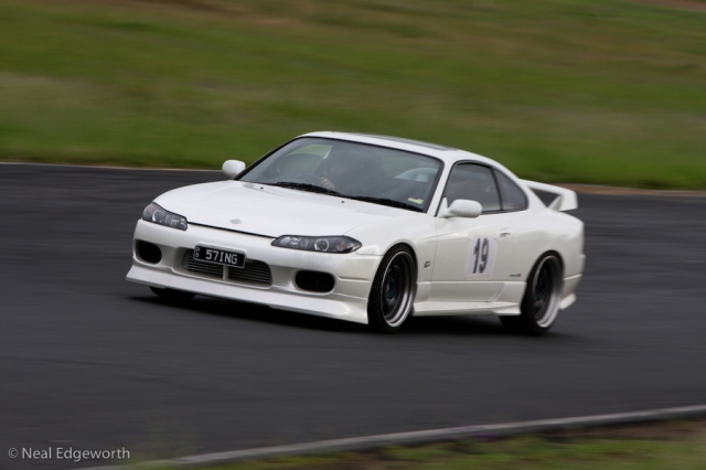 2002 Nissan S15 photo