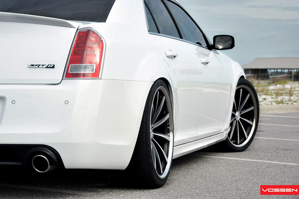 2012 Chrysler 300C photo