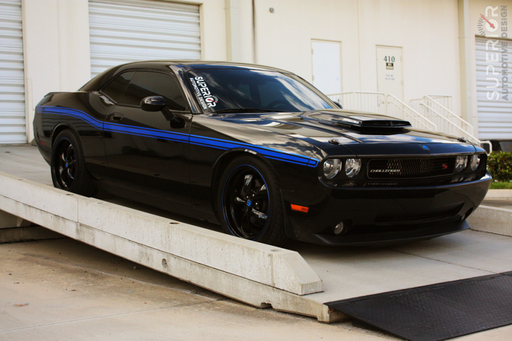 2010 Dodge Challenger photo