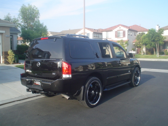 2005 Nissan Armada photo