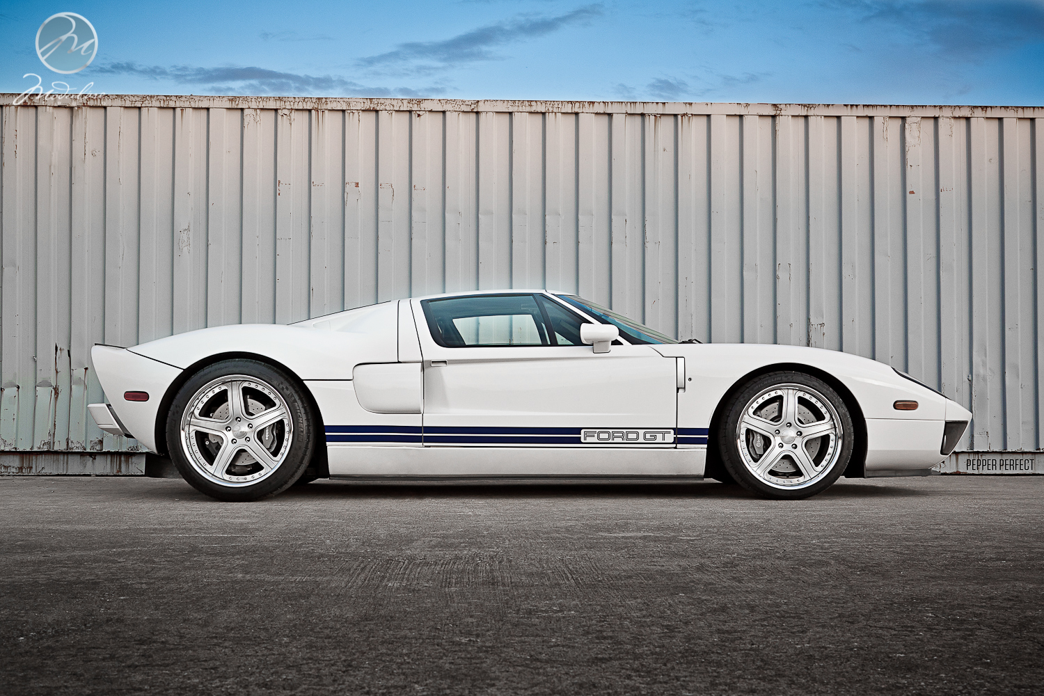 2005 Ford GT photo