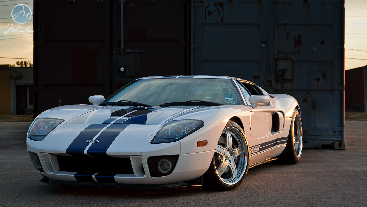 2005 Ford GT photo