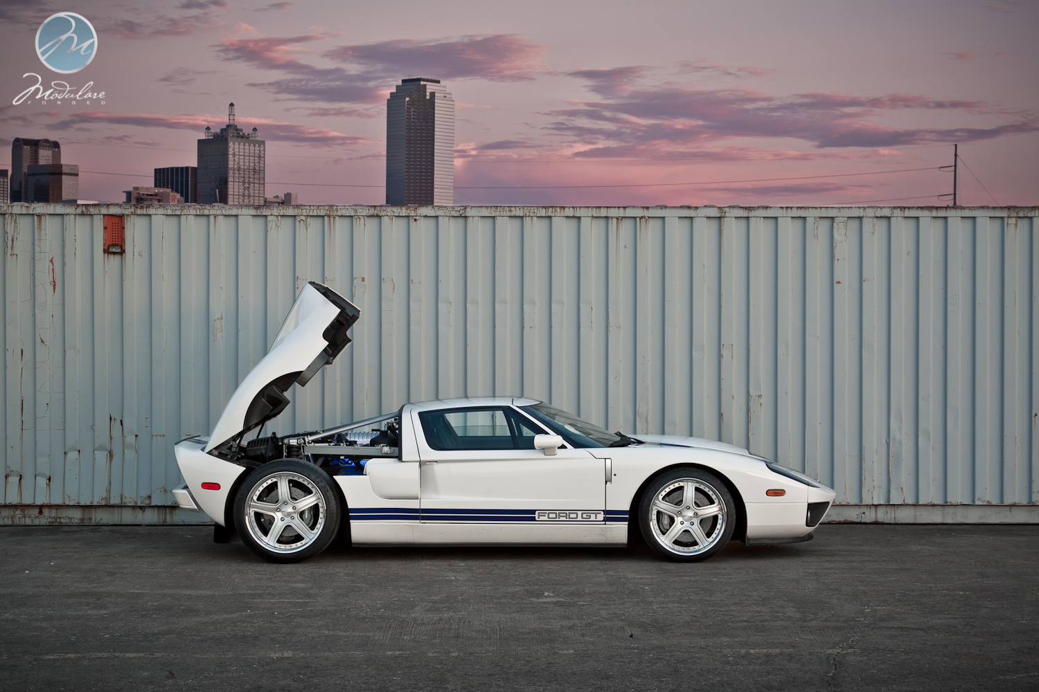 2005 Ford GT photo