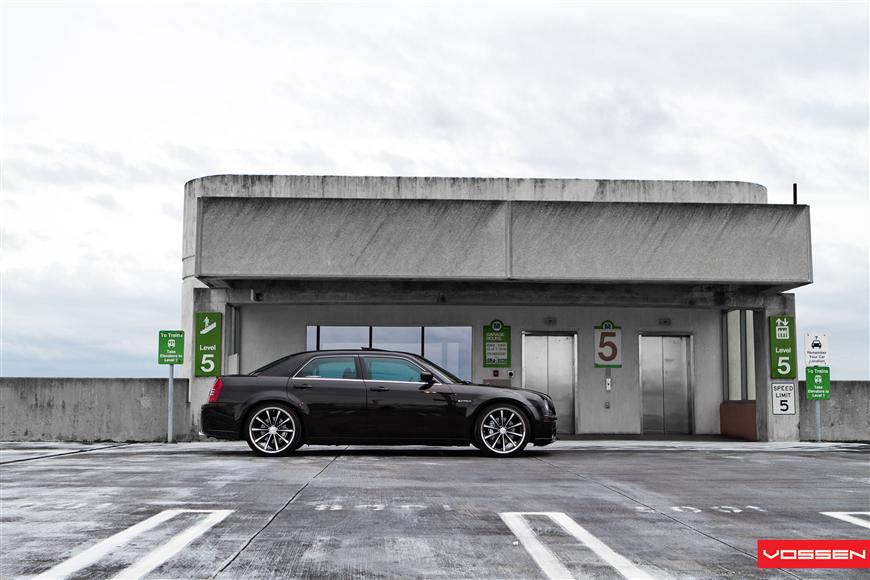 2011 Chrysler 300C photo