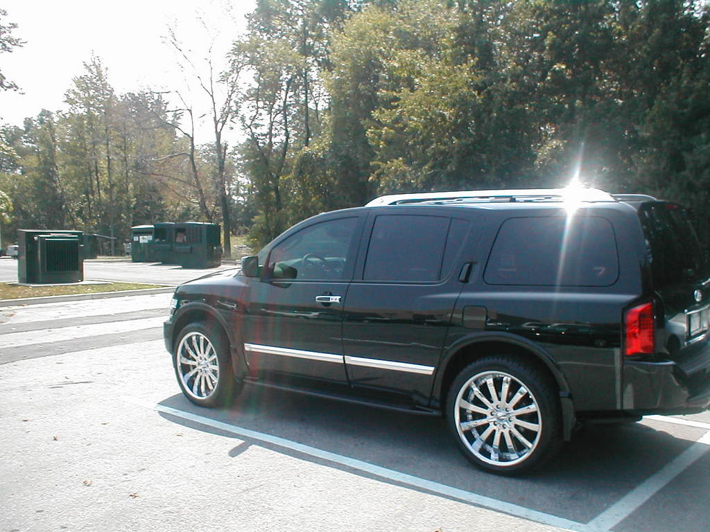 2008 Infiniti QX56 photo