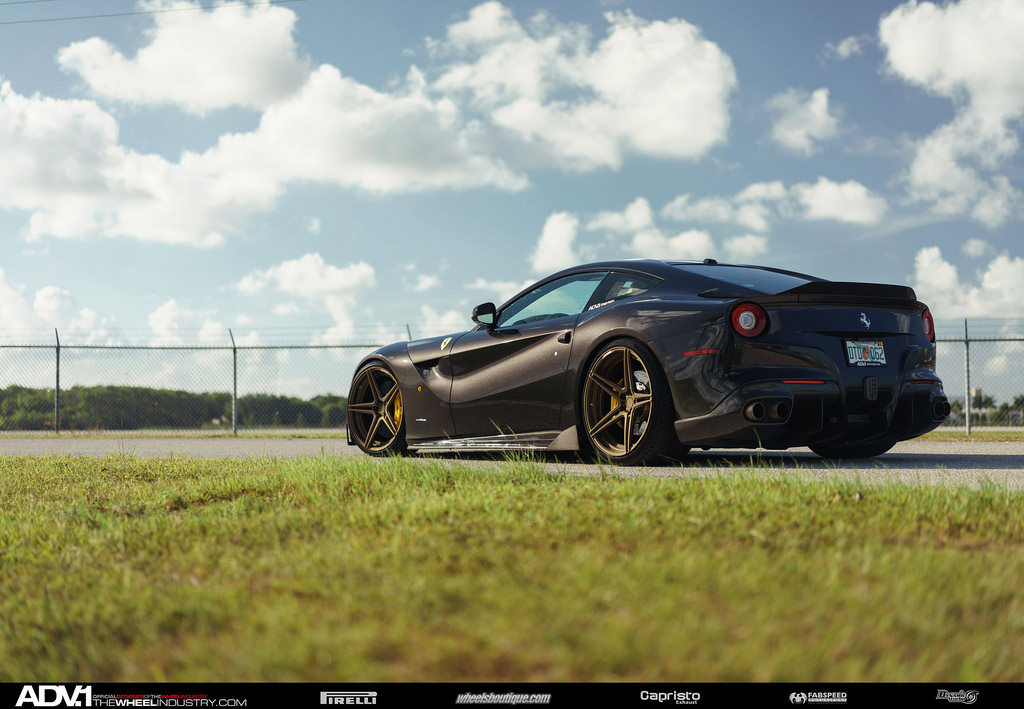 2015 Ferrari F12berlinetta photo