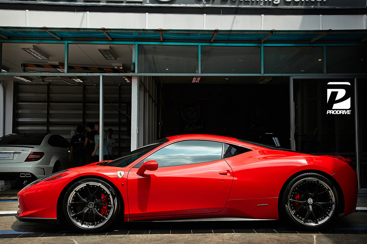 2015 Ferrari 458 Italia photo