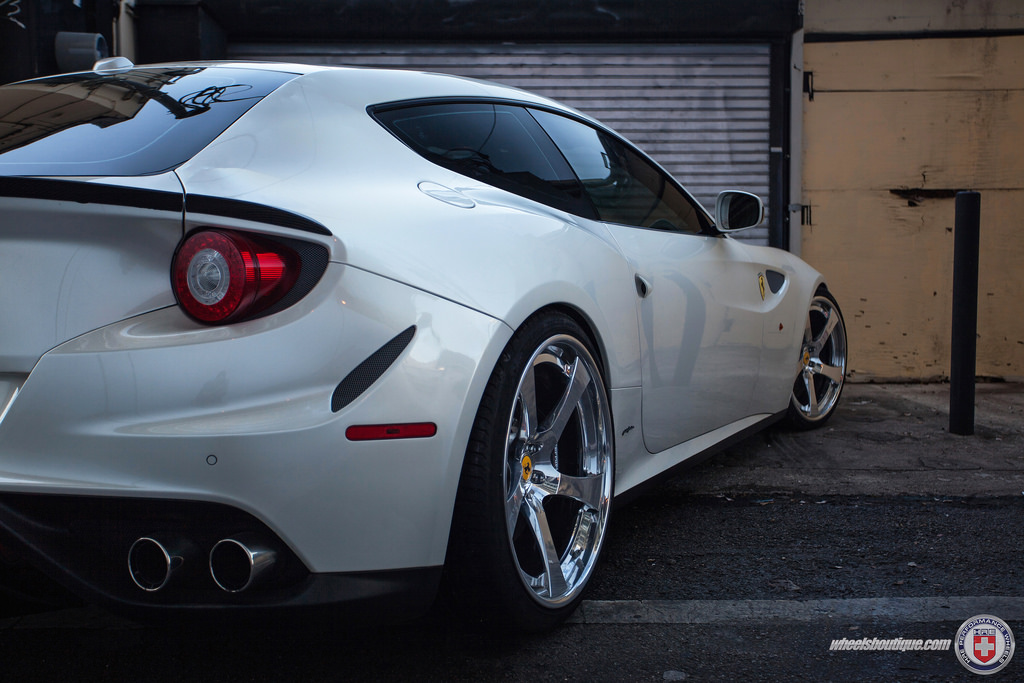 2015 Ferrari FF photo
