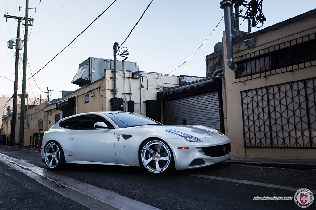 2015 Ferrari FF photo