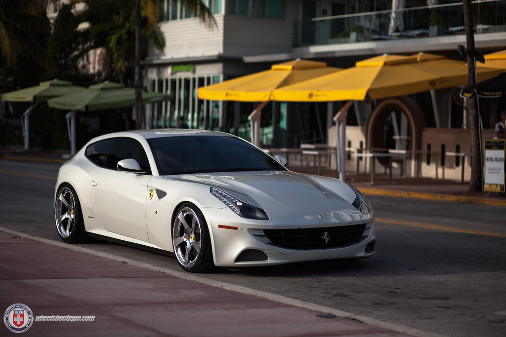 2015 Ferrari FF photo