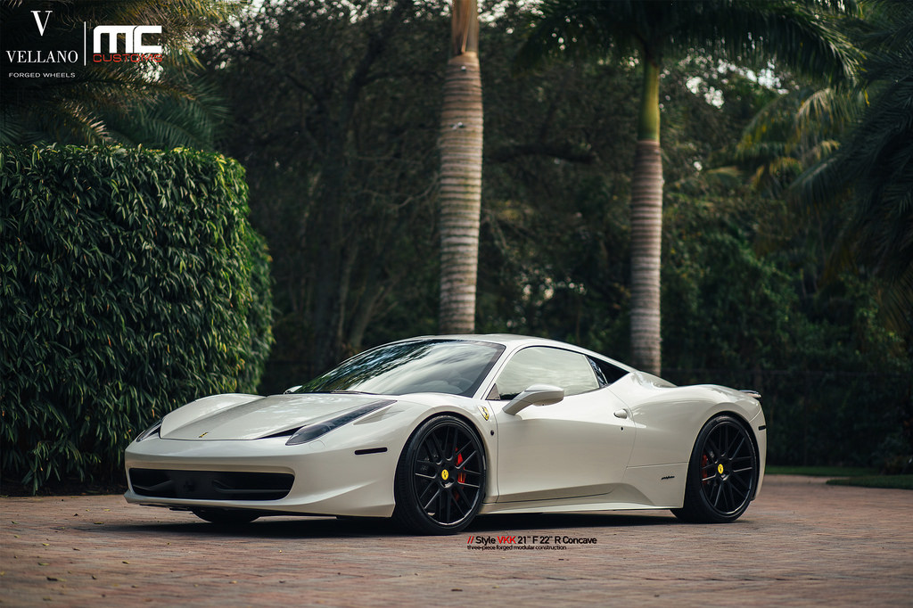2015 Ferrari 458 Italia photo