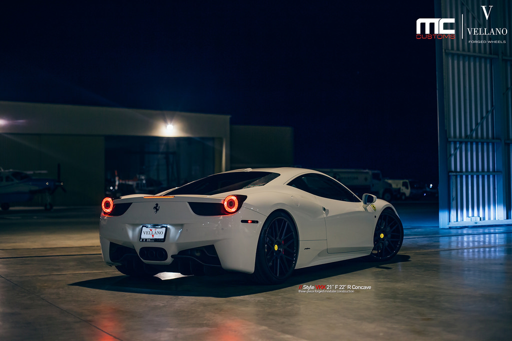 2015 Ferrari 458 Italia photo
