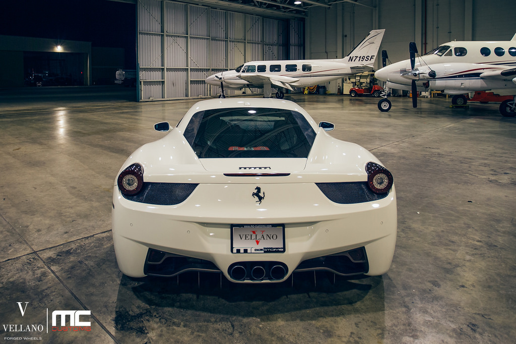 2015 Ferrari 458 Italia photo