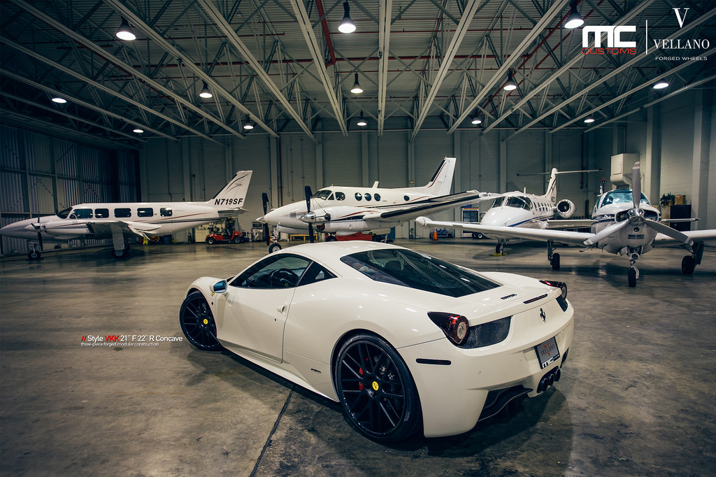 2015 Ferrari 458 Italia photo