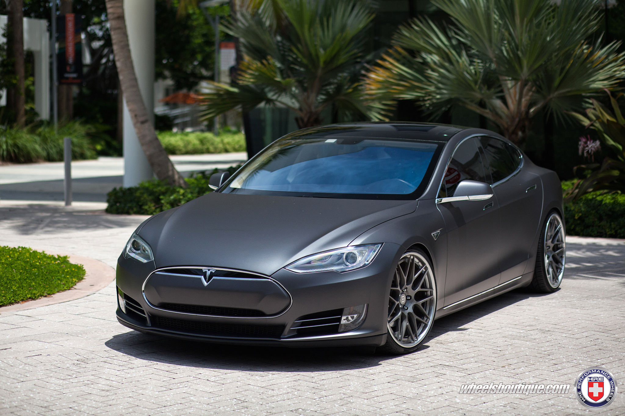 2015 Tesla Model S photo