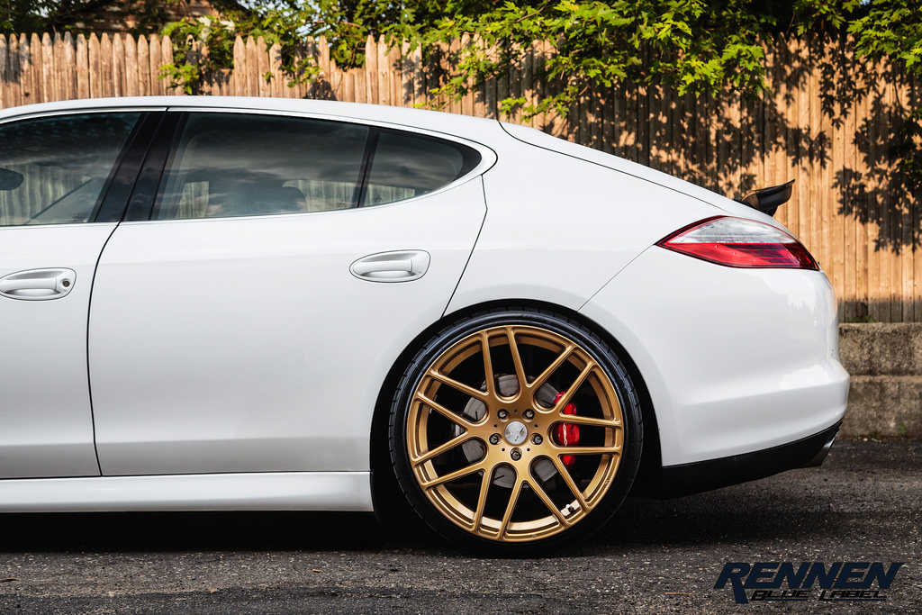 2015 Porsche Panamera photo