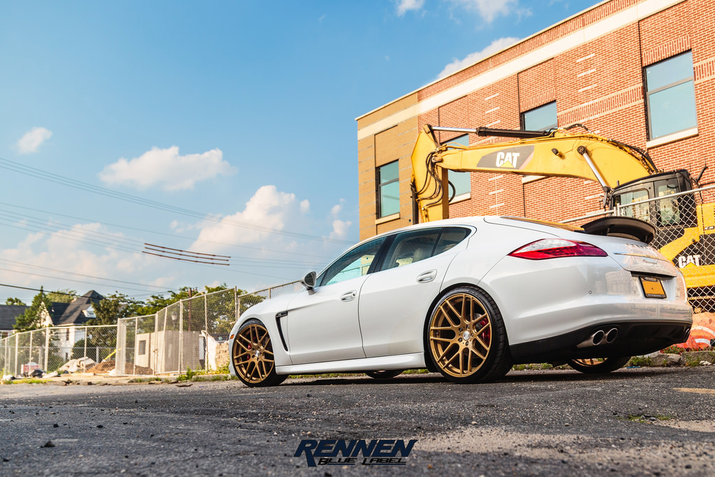 2015 Porsche Panamera photo