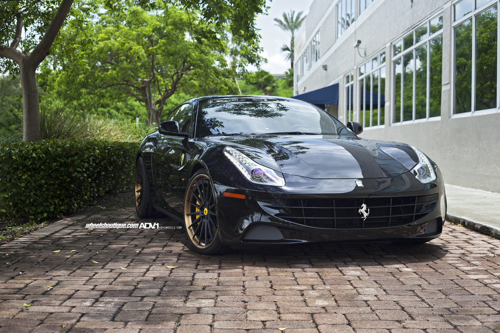 2014 Ferrari FF photo