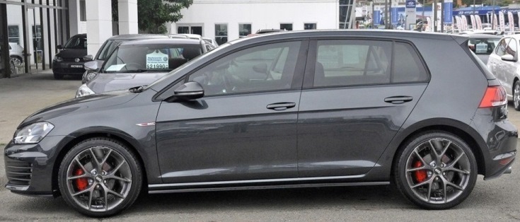 2015 Volkswagen Golf GTI photo