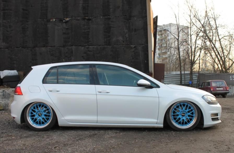 2015 Volkswagen Golf GTI photo