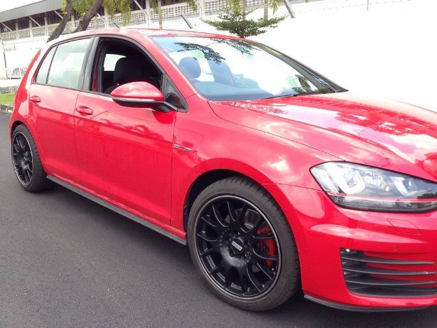 2015 Volkswagen Golf GTI photo