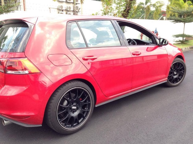 2015 Volkswagen Golf GTI photo