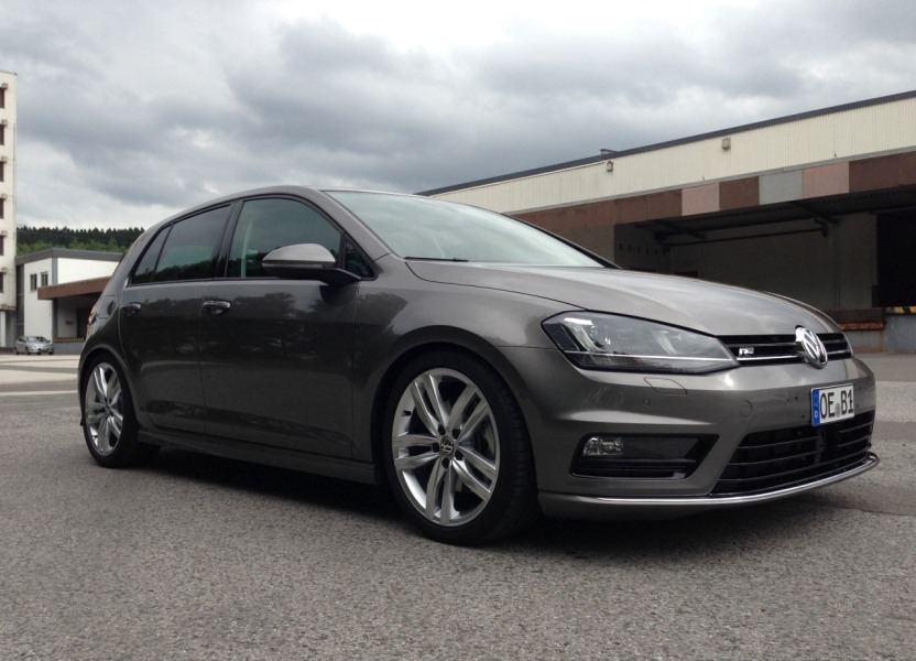 2015 Volkswagen Golf GTI photo