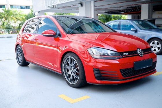 2015 Volkswagen Golf GTI photo