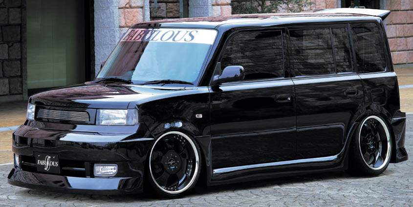 2004 Scion xB photo