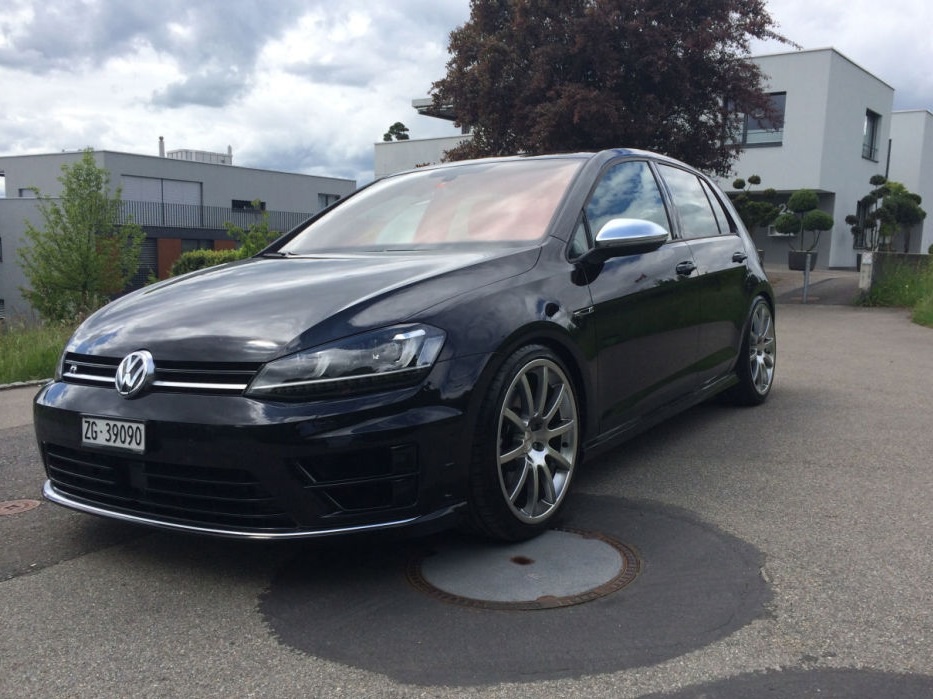 2015 Volkswagen Golf GTI photo