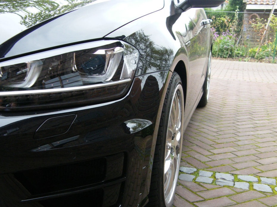 2015 Volkswagen Golf GTI photo