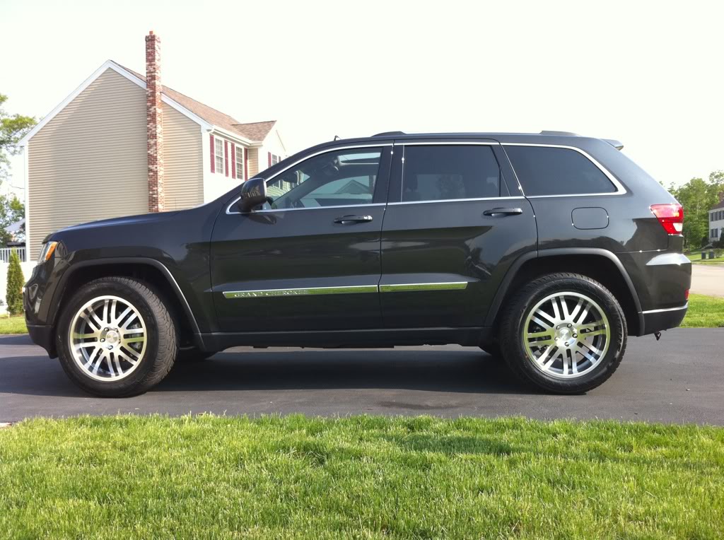 2011 Jeep Grand Cherokee photo