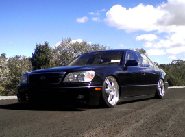 Lexus LS 400