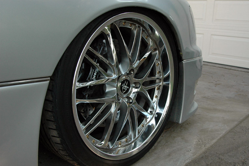 1999 Lexus LS 400 photo