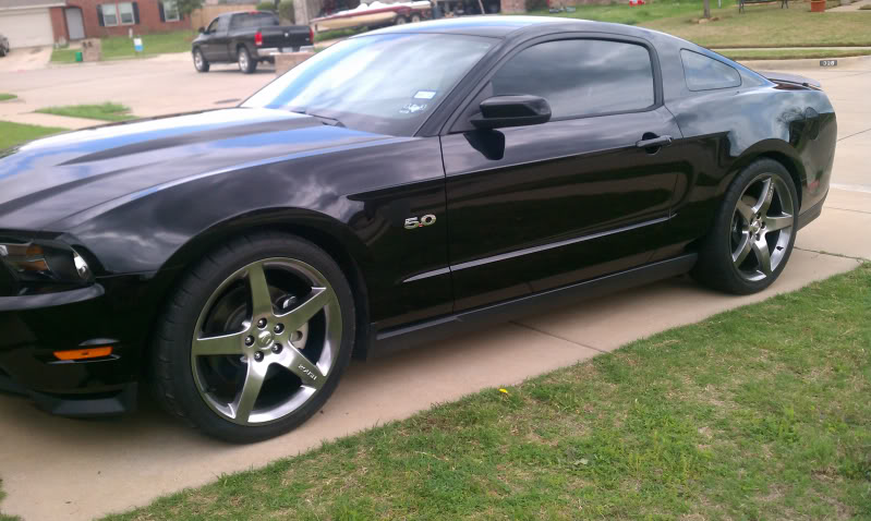 2011 Ford Mustang photo