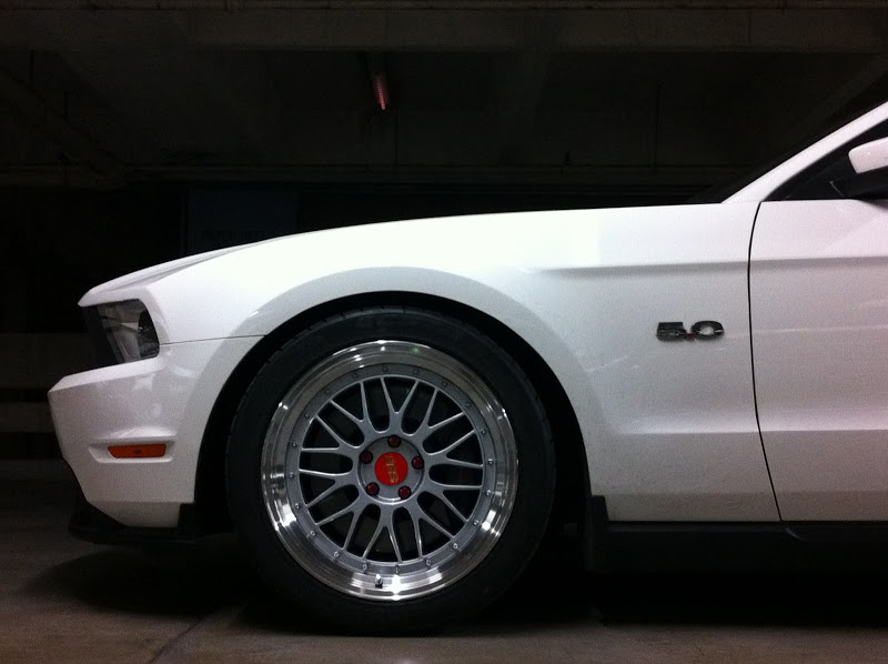 2012 Ford Mustang photo