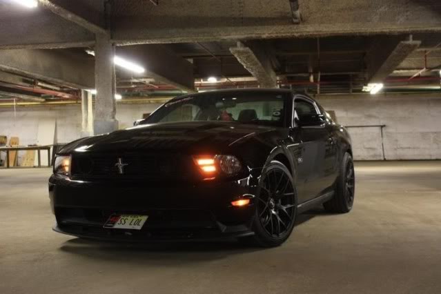 2012 Ford Mustang photo
