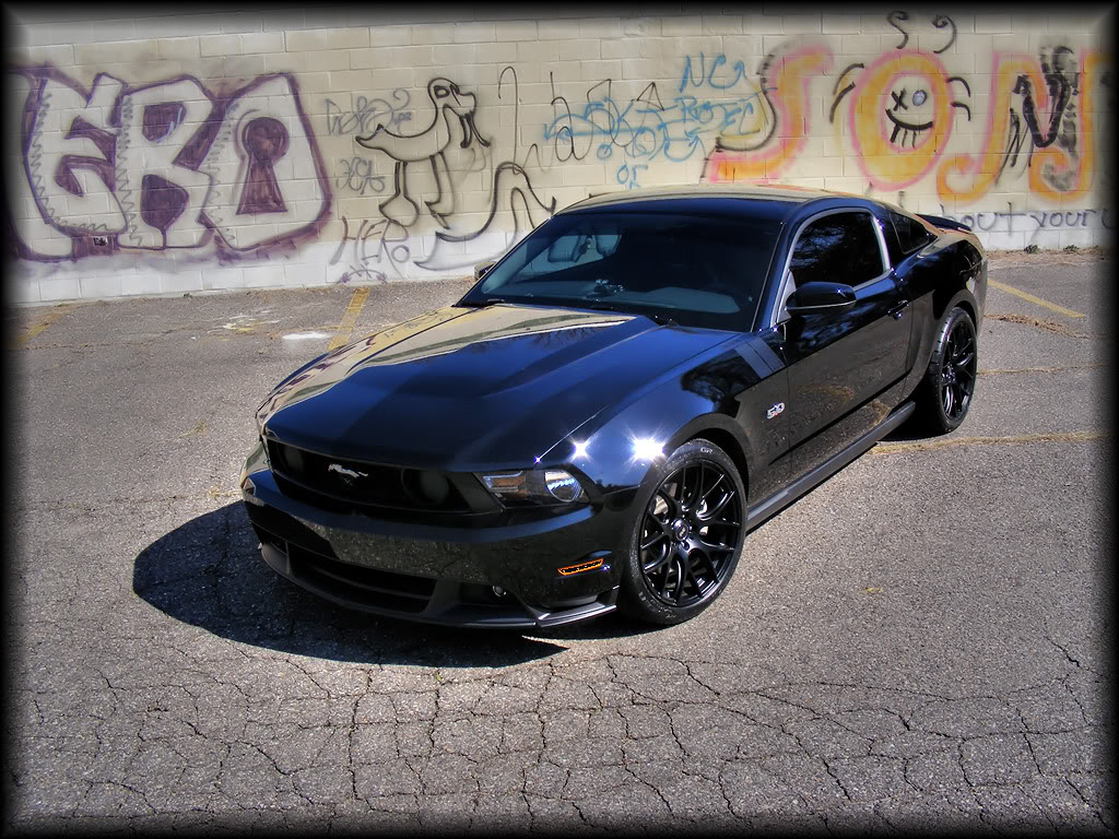2012 Ford Mustang photo