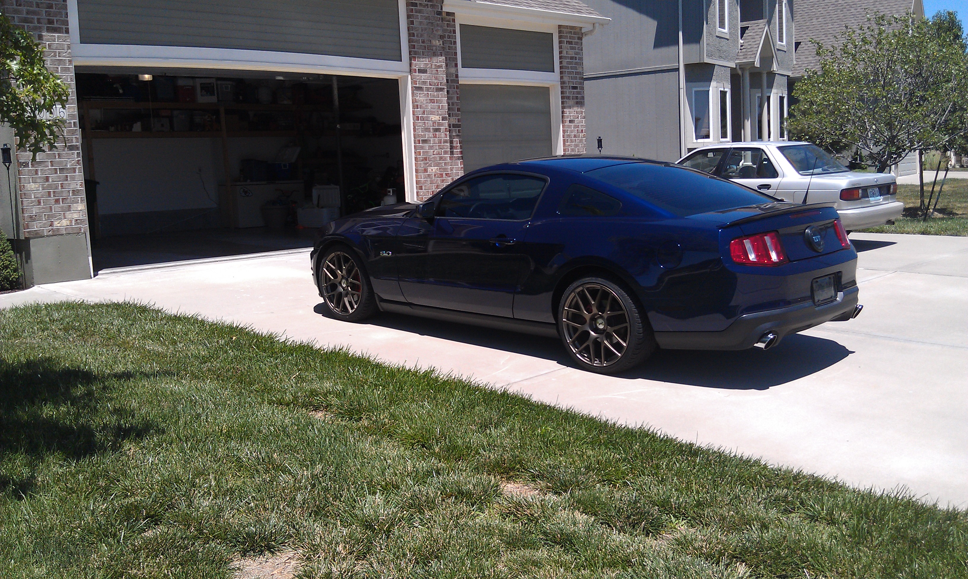 2012 Ford Mustang photo