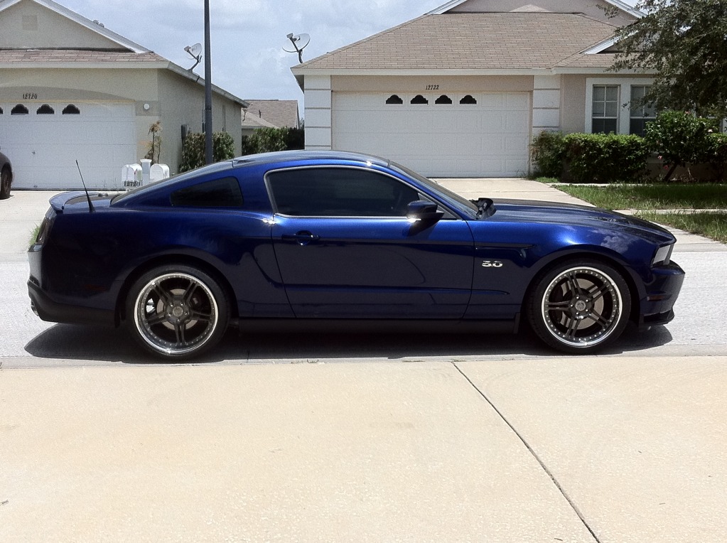2012 Ford Mustang photo