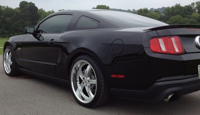 2012 Ford Mustang photo