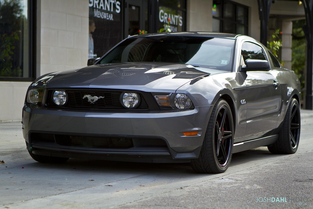 2012 Ford Mustang photo