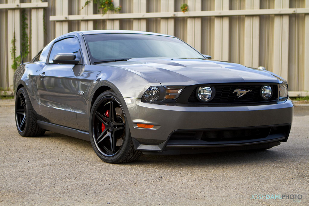 2012 Ford Mustang photo