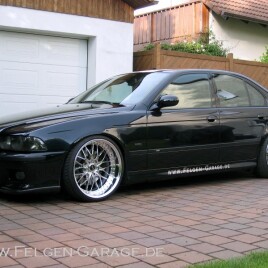 2000 BMW M5