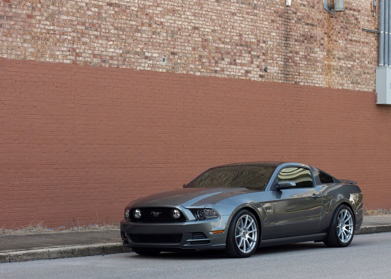 2012 Ford Mustang photo