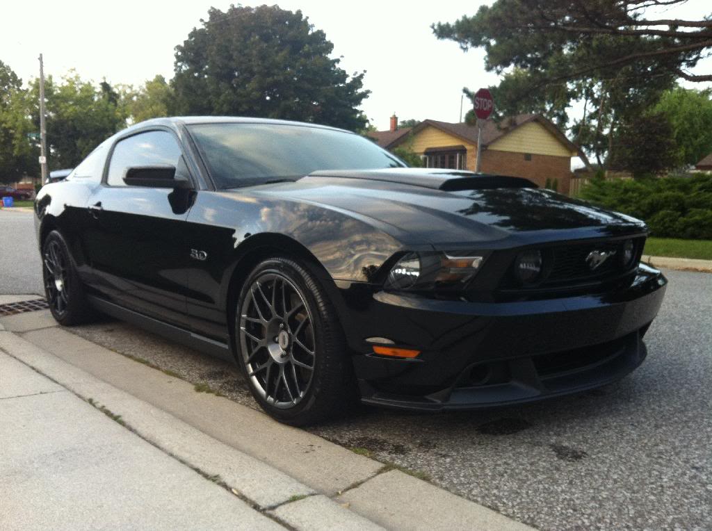 2011 Ford Mustang photo