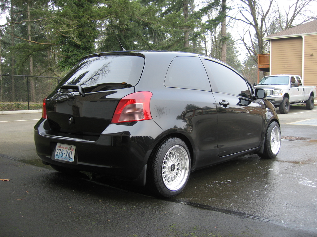 2008 Toyota Yaris photo