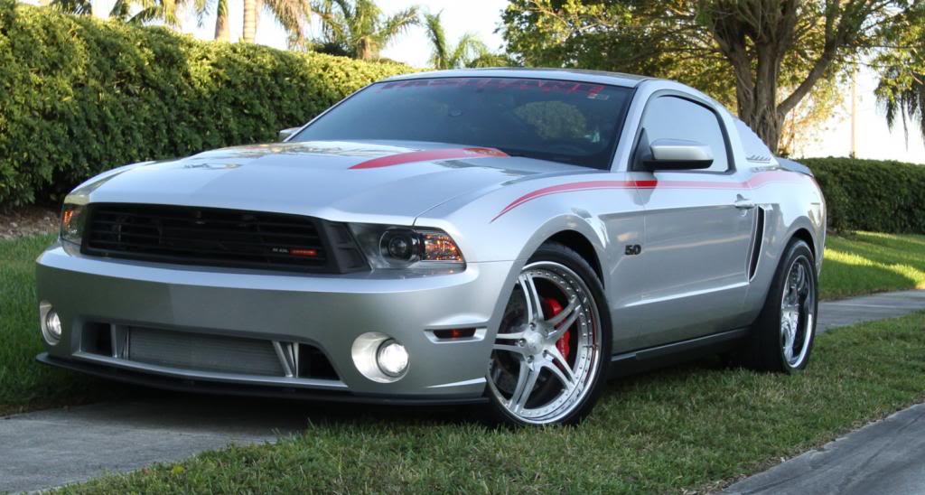 2012 Ford Mustang photo
